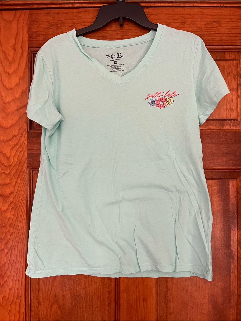 Salt Life Women's Mint Short-Sleeve V-Neck Tee with Floral Chest Logo